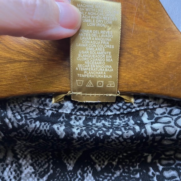 Collectible Y2K Tina Knowles (Beyonce’s mom) Medium Animal Print Blouse - Picture 5 of 12